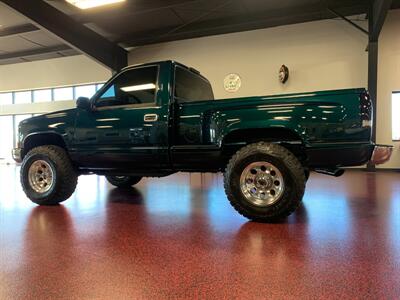 1996 GMC Sierra 1500 SLE 2dr K1500 SLE   - Photo 9 - Bismarck, ND 58503