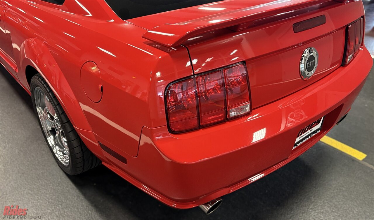 2006 Ford Mustang GT Premium   - Photo 17 - Bismarck, ND 58503