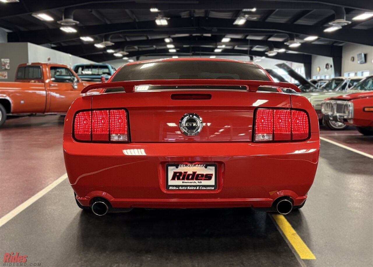 2006 Ford Mustang GT Premium   - Photo 18 - Bismarck, ND 58503