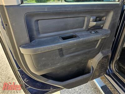 2017 RAM 1500 Express   - Photo 19 - Bismarck, ND 58503
