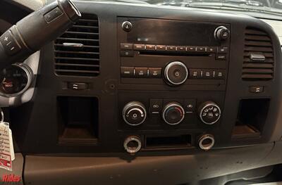 2009 Chevrolet Silverado 2500HD Work Truck   - Photo 16 - Bismarck, ND 58503
