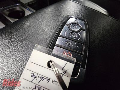 2018 Ford Expedition MAX XLT   - Photo 42 - Bismarck, ND 58503