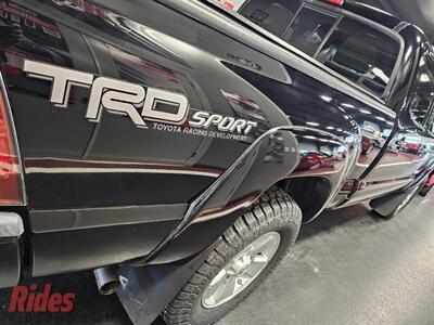 2015 Toyota Tacoma V6   - Photo 13 - Bismarck, ND 58503