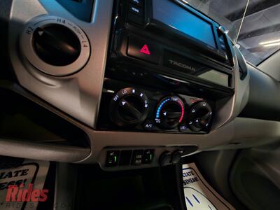 2015 Toyota Tacoma V6   - Photo 38 - Bismarck, ND 58503