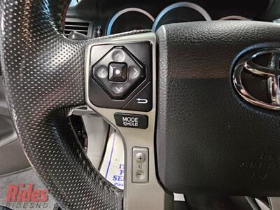 2015 Toyota Tacoma V6   - Photo 32 - Bismarck, ND 58503