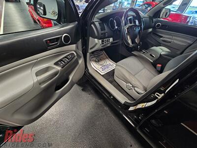2015 Toyota Tacoma V6   - Photo 24 - Bismarck, ND 58503