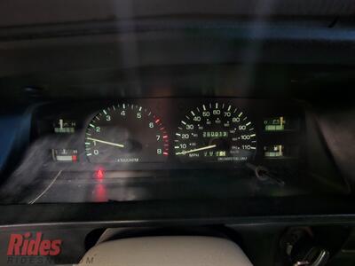 1993 Toyota 4Runner SR5 V6   - Photo 28 - Bismarck, ND 58503