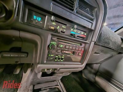 1993 Toyota 4Runner SR5 V6   - Photo 31 - Bismarck, ND 58503