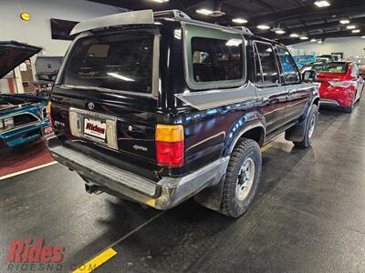 1993 Toyota 4Runner SR5 V6   - Photo 9 - Bismarck, ND 58503