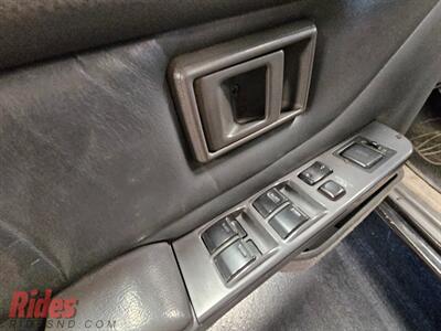 1993 Toyota 4Runner SR5 V6   - Photo 22 - Bismarck, ND 58503