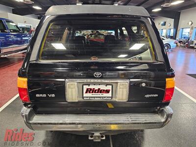 1993 Toyota 4Runner SR5 V6   - Photo 8 - Bismarck, ND 58503