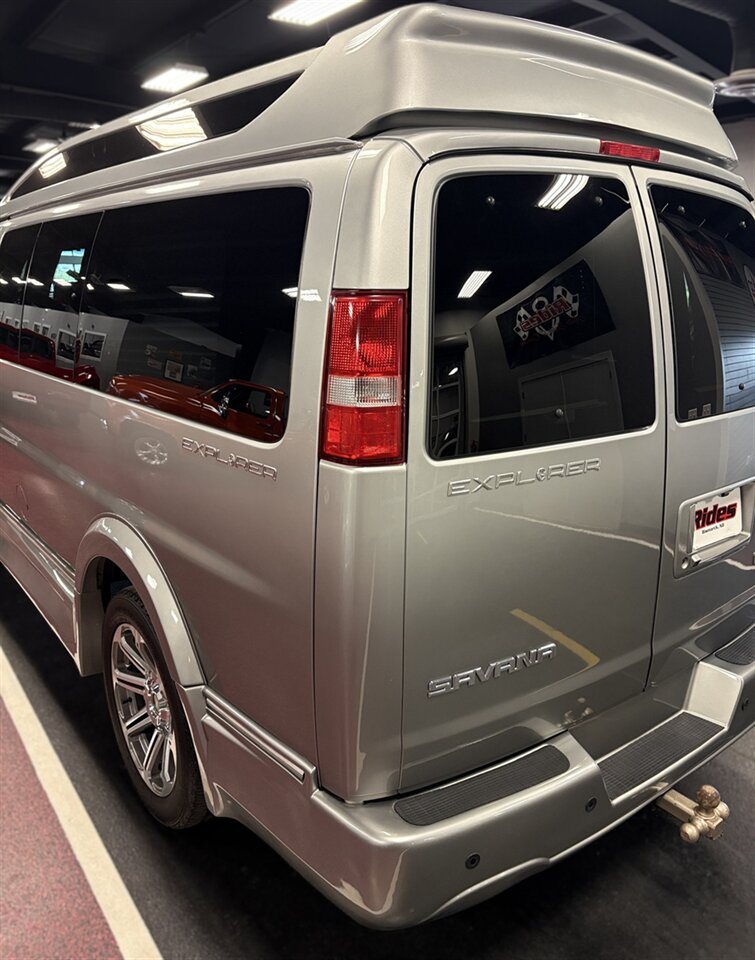 2017 GMC Savana 2500   - Photo 17 - Bismarck, ND 58503