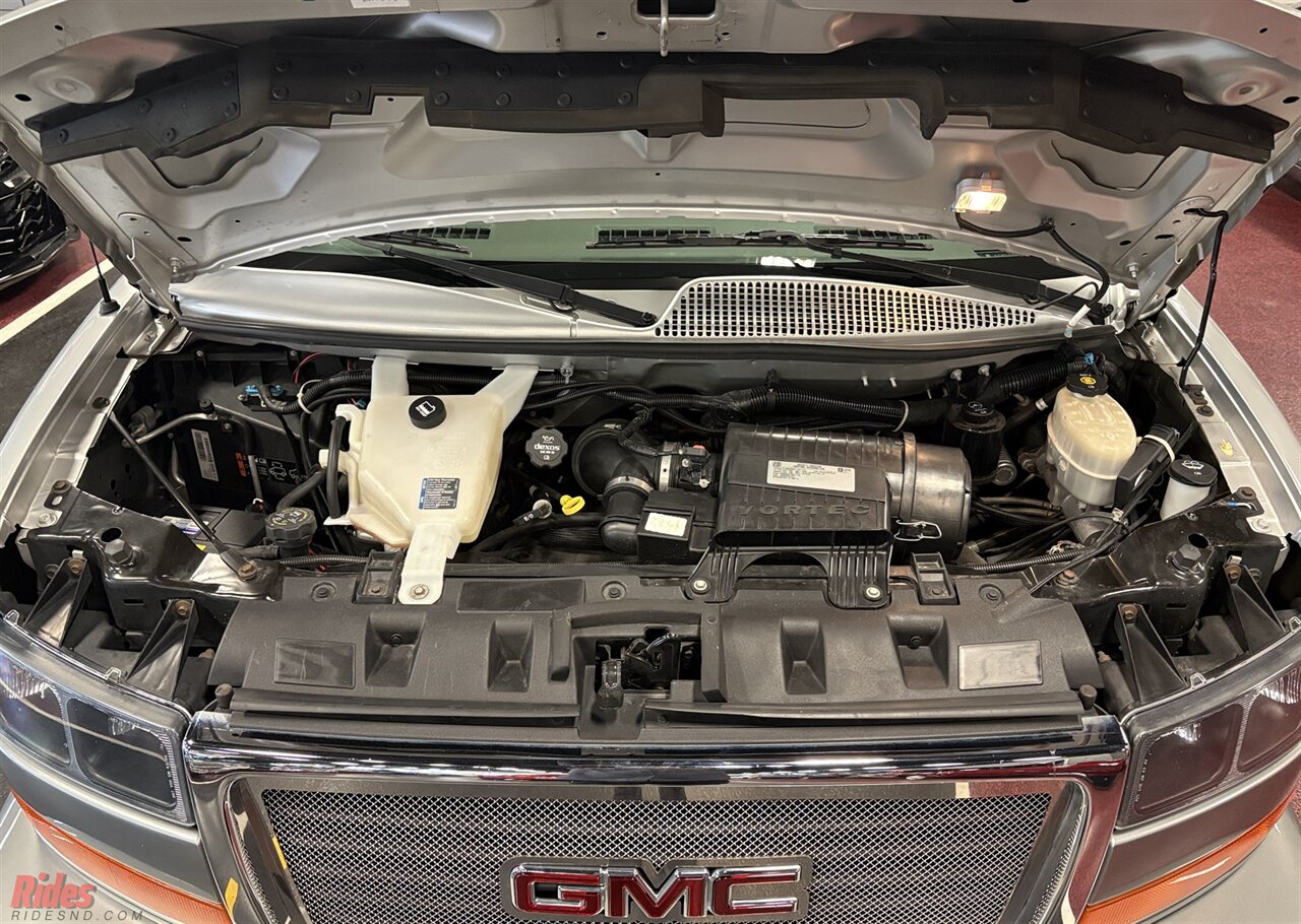 2017 GMC Savana 2500   - Photo 47 - Bismarck, ND 58503