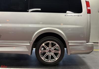 2017 GMC Savana 2500   - Photo 15 - Bismarck, ND 58503