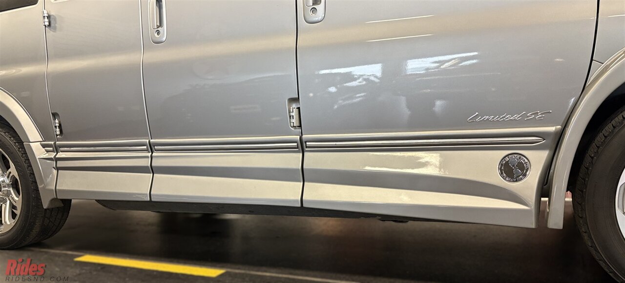 2017 GMC Savana 2500   - Photo 41 - Bismarck, ND 58503