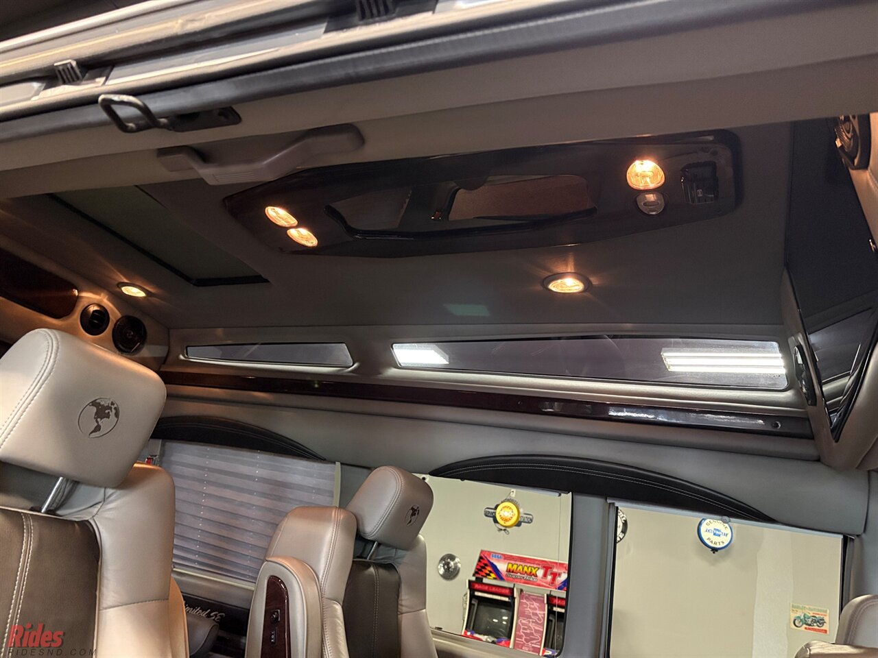 2017 GMC Savana 2500   - Photo 32 - Bismarck, ND 58503