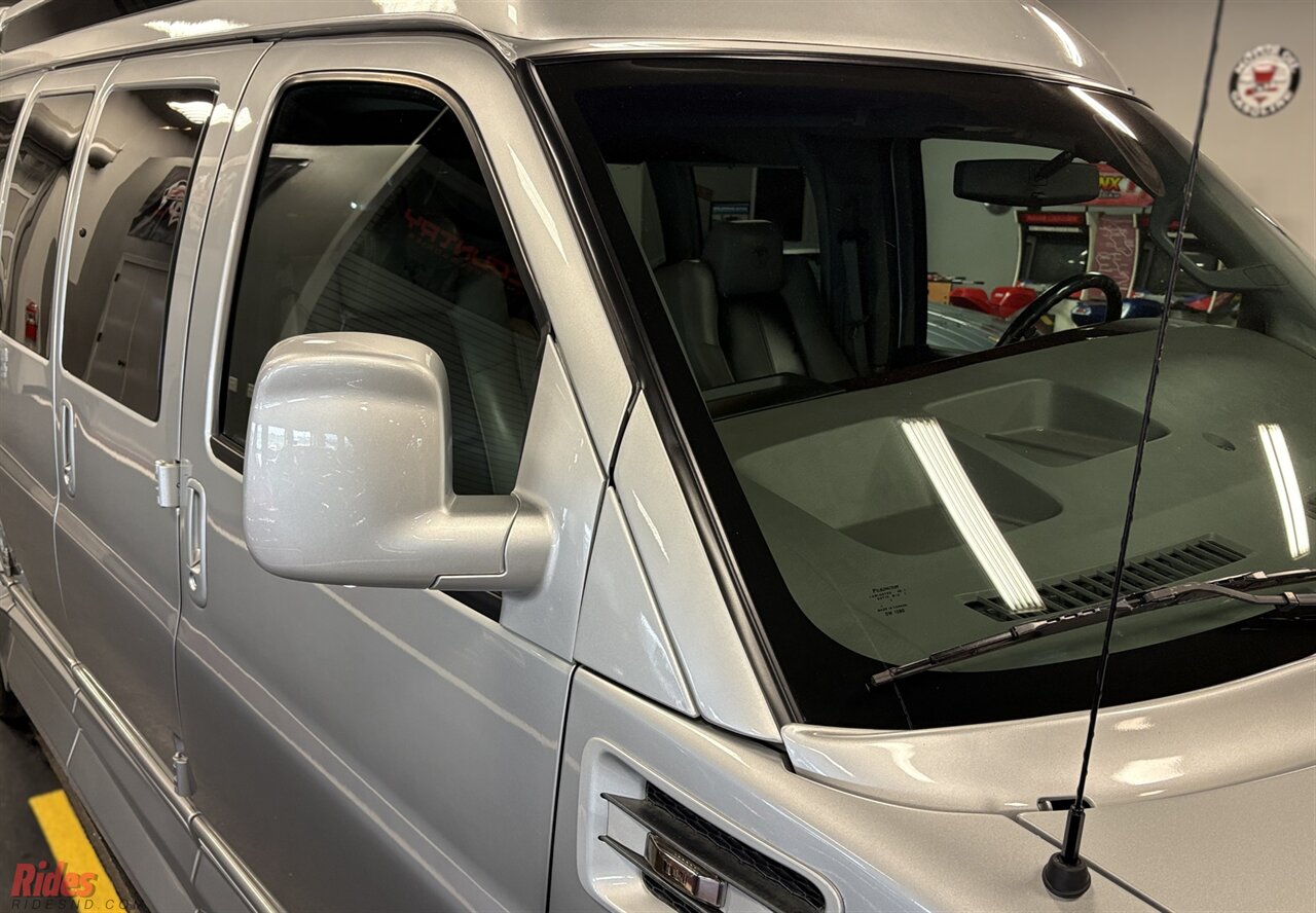 2017 GMC Savana 2500   - Photo 42 - Bismarck, ND 58503