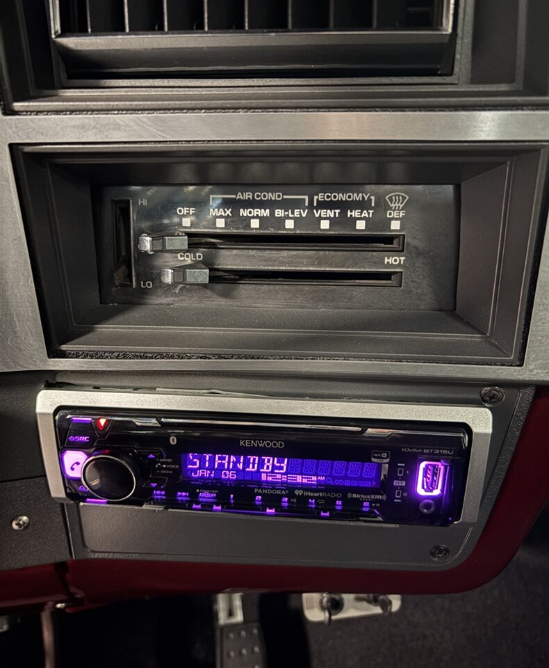 1986 Chevrolet C10 Silverado Restomod   - Photo 47 - Bismarck, ND 58503