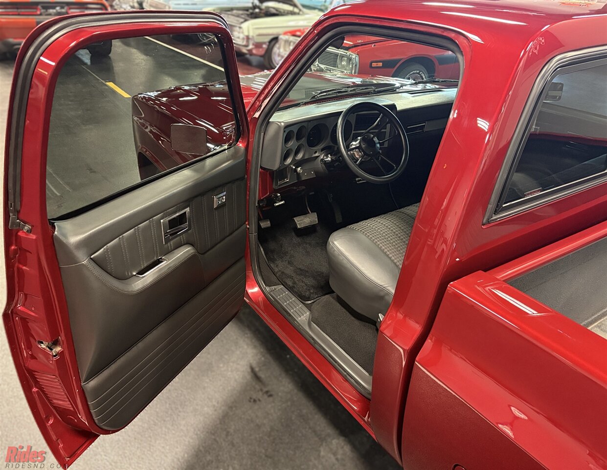 1986 Chevrolet C10 Silverado Restomod   - Photo 10 - Bismarck, ND 58503