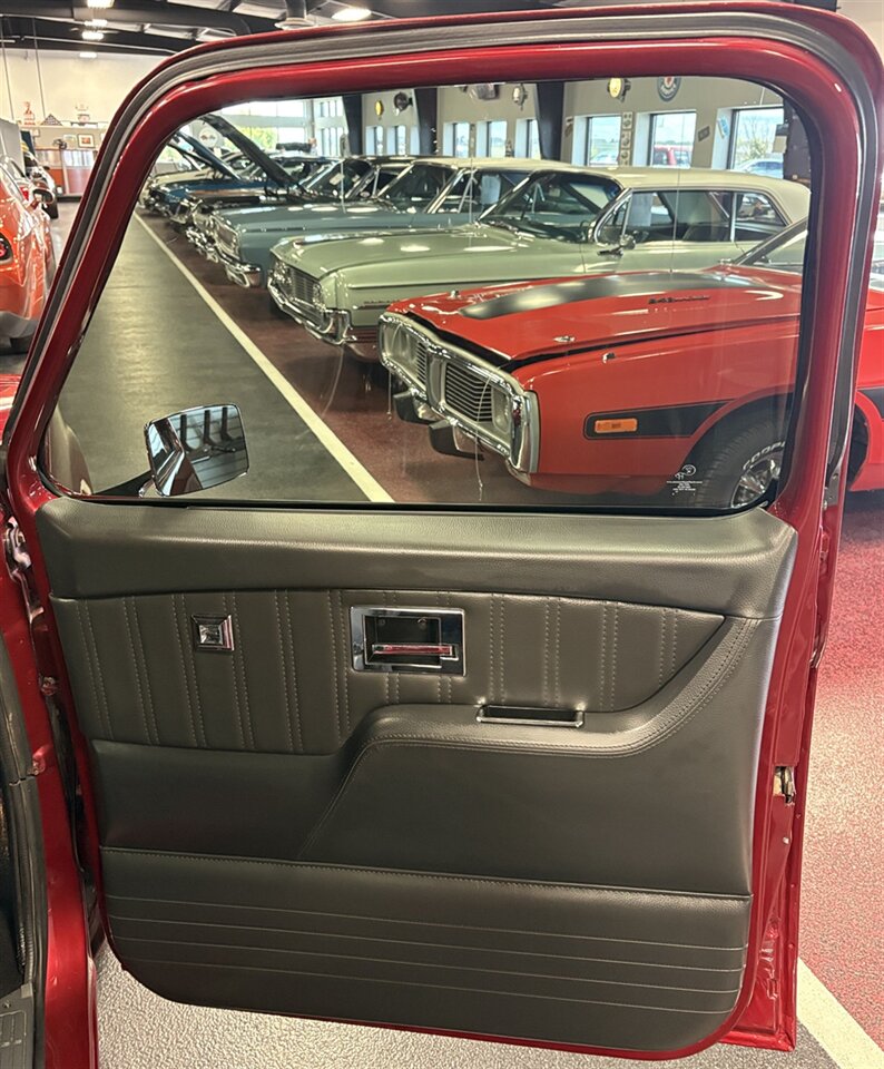 1986 Chevrolet C10 Silverado Restomod   - Photo 25 - Bismarck, ND 58503