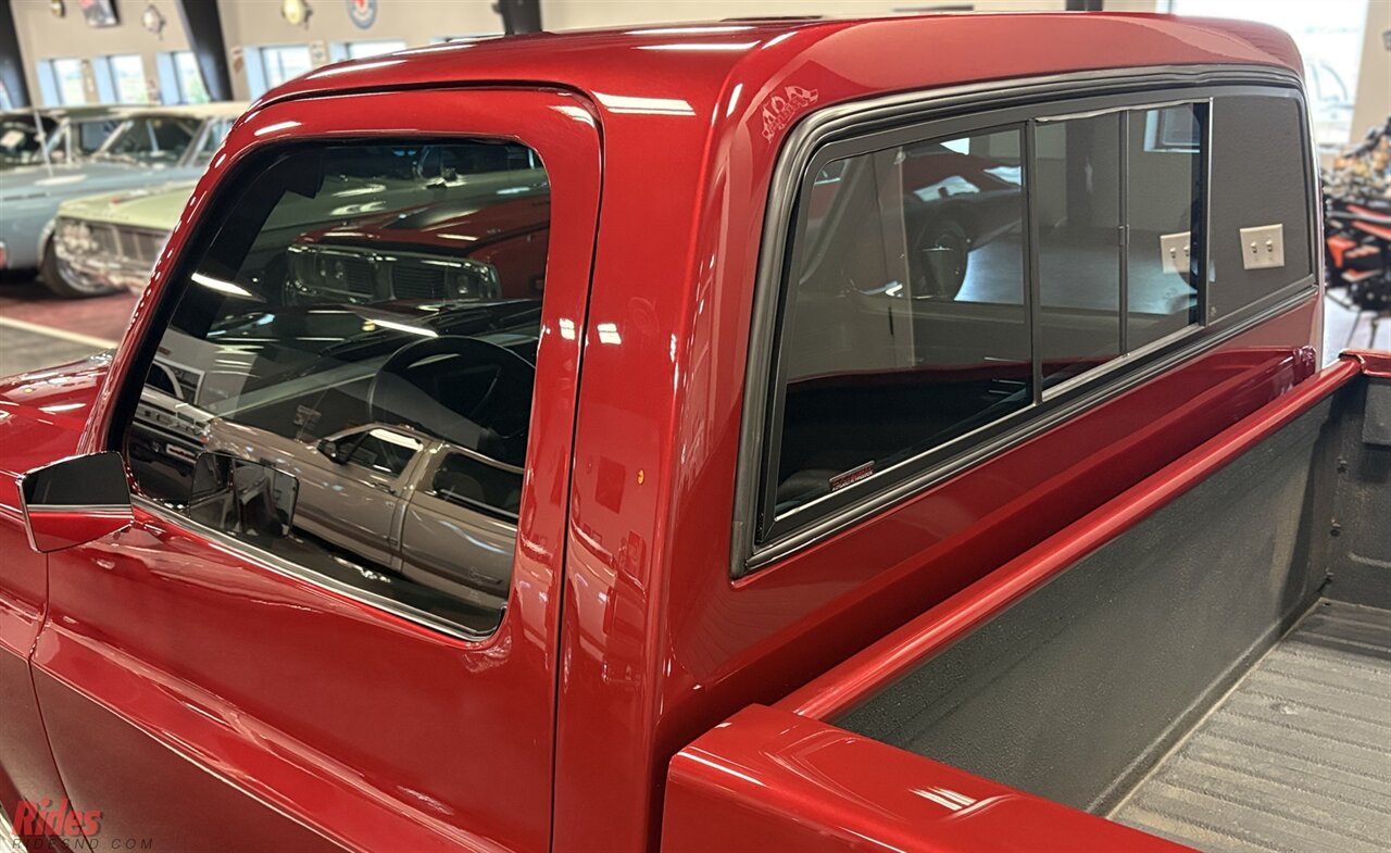 1986 Chevrolet C10 Silverado Restomod   - Photo 13 - Bismarck, ND 58503