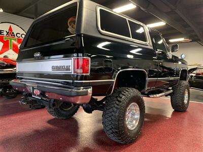 1991 Chevrolet Blazer   - Photo 11 - Bismarck, ND 58503