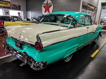 1955 ford Victoria 2door   - Photo 11 - Bismarck, ND 58503