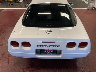 1994 Chevrolet Corvette   - Photo 9 - Bismarck, ND 58503