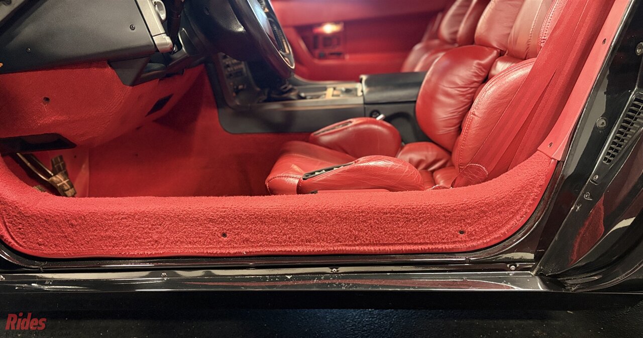 1990 Chevrolet Corvette ZR1   - Photo 19 - Bismarck, ND 58503