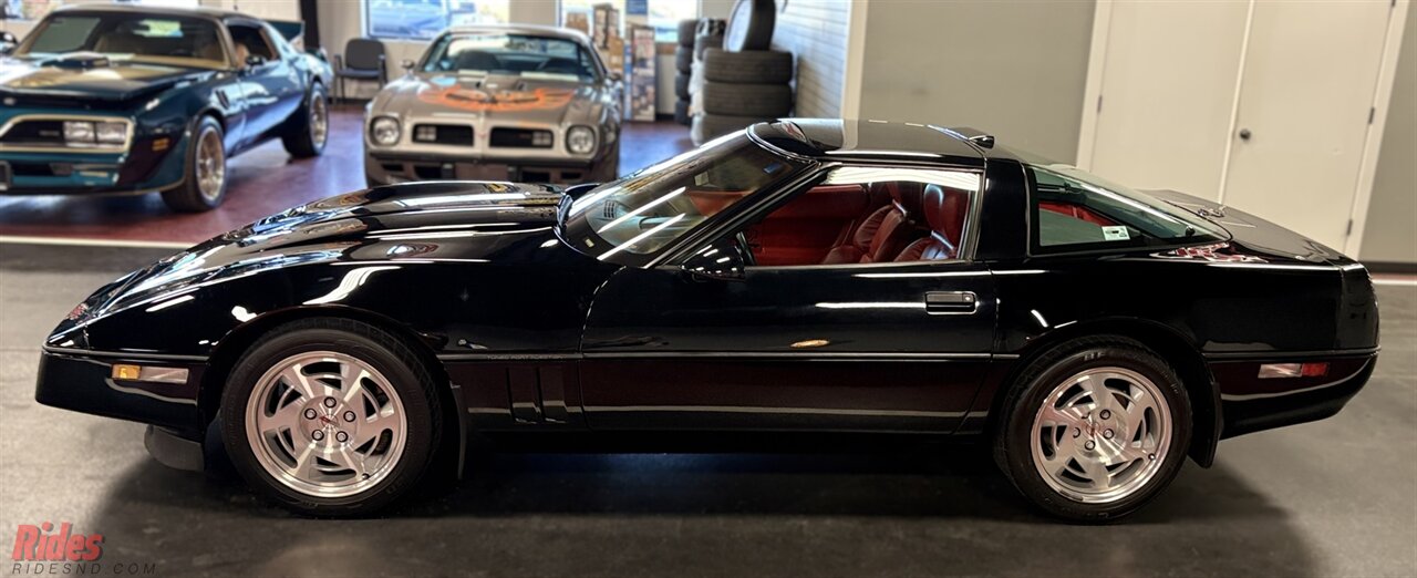 1990 Chevrolet Corvette ZR1   - Photo 4 - Bismarck, ND 58503