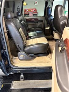 2005 Ford Excursion Eddie Bauer   - Photo 30 - Bismarck, ND 58503