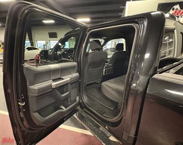 2015 Ford F-150 XLT   - Photo 12 - Bismarck, ND 58503