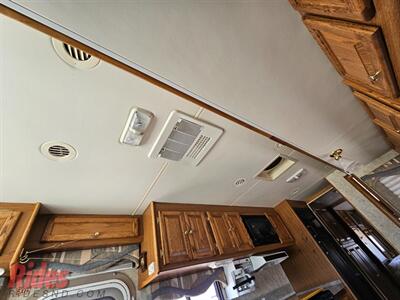 2005 TIFFIN ALLEGRO OPEN ROAD   - Photo 32 - Bismarck, ND 58503