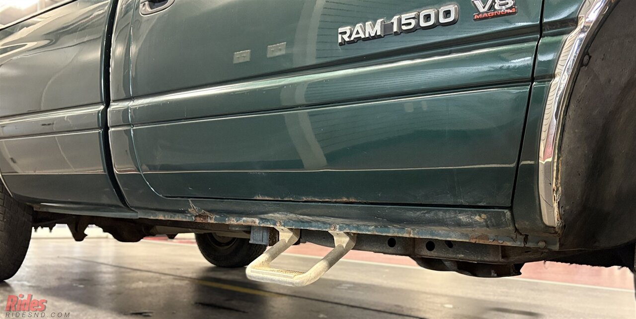 2001 Dodge Ram 1500 ST   - Photo 18 - Bismarck, ND 58503