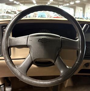 2003 Chevrolet Silverado 1500 Stepside   - Photo 18 - Bismarck, ND 58503