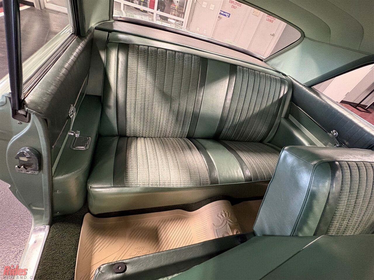 1962 Oldsmobile Eighty-Eight Dynamic   - Photo 35 - Bismarck, ND 58503