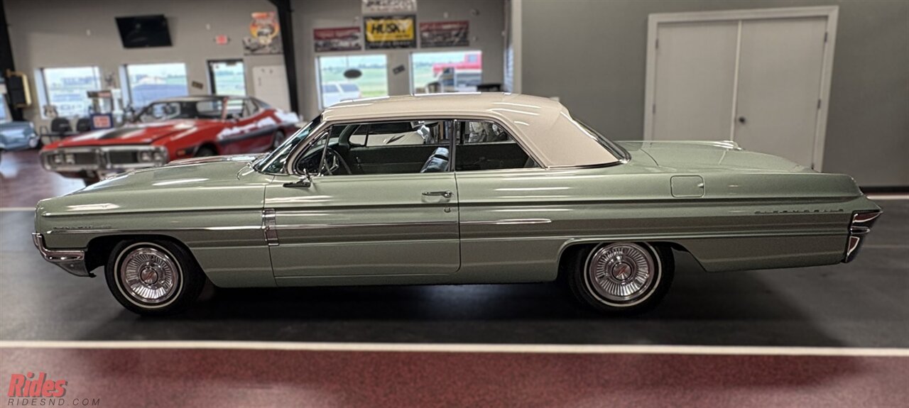 1962 Oldsmobile Eighty-Eight Dynamic   - Photo 6 - Bismarck, ND 58503