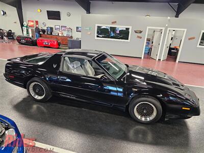 1991 Pontiac Firebird Trans Am   - Photo 14 - Bismarck, ND 58503