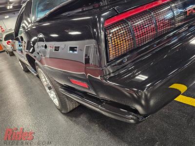 1991 Pontiac Firebird Trans Am   - Photo 8 - Bismarck, ND 58503