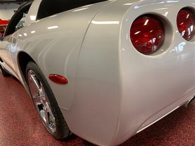 1997 Chevrolet Corvette   - Photo 10 - Bismarck, ND 58503