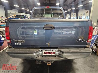 2004 Ford F-250 Lariat   - Photo 10 - Bismarck, ND 58503