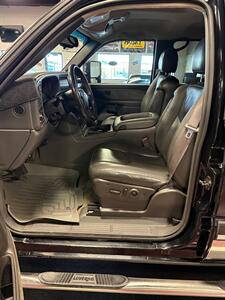 2003 Chevrolet Silverado 1500HD LS   - Photo 12 - Bismarck, ND 58503