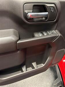 2021 Chevrolet Silverado 1500 Custom Trail Boss   - Photo 16 - Bismarck, ND 58503
