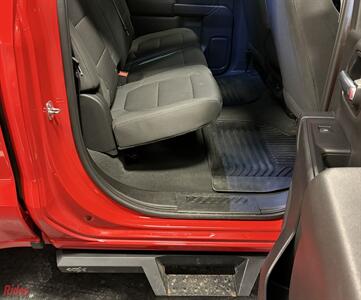 2021 Chevrolet Silverado 1500 Custom Trail Boss   - Photo 35 - Bismarck, ND 58503