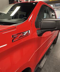 2021 Chevrolet Silverado 1500 Custom Trail Boss   - Photo 8 - Bismarck, ND 58503