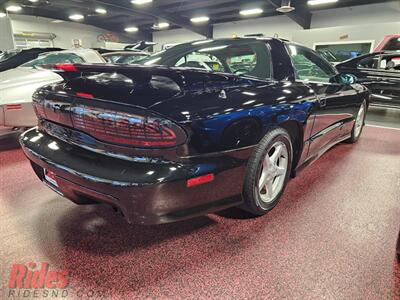 1995 Pontiac Firebird Trans Am   - Photo 9 - Bismarck, ND 58503