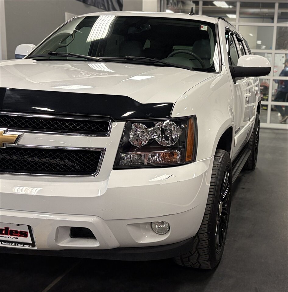 2007 Chevrolet Tahoe LS   - Photo 3 - Bismarck, ND 58503