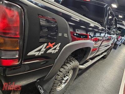 2006 GMC Sierra 2500 SLE2   - Photo 11 - Bismarck, ND 58503