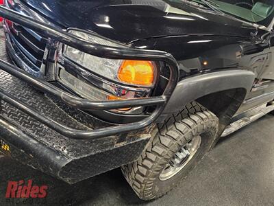 2006 GMC Sierra 2500 SLE2   - Photo 2 - Bismarck, ND 58503