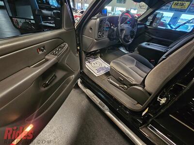 2006 GMC Sierra 2500 SLE2   - Photo 20 - Bismarck, ND 58503